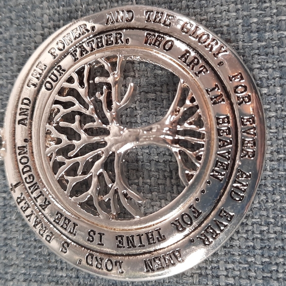 Silver Metal Alloy Tree of Life Lord's Prayer Engraved Pendant Necklace Earrings - Picture 2 of 5